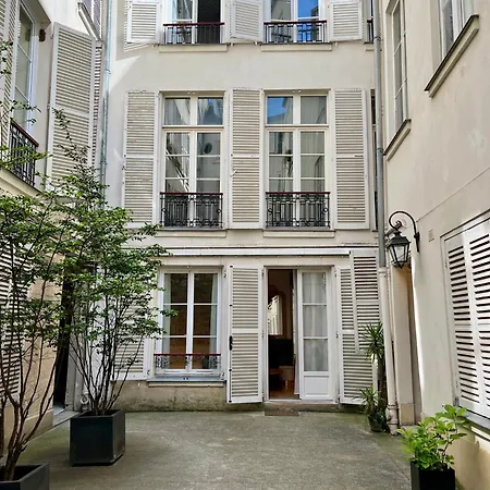 Beautiful And Cosy Flat In Saint-germain Apartamento Paris