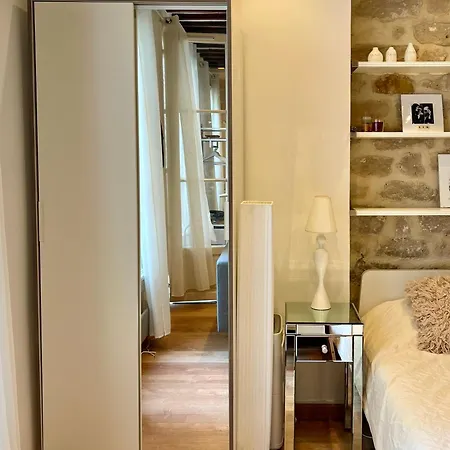 Beautiful And Cosy Flat In Saint-germain Apartamento